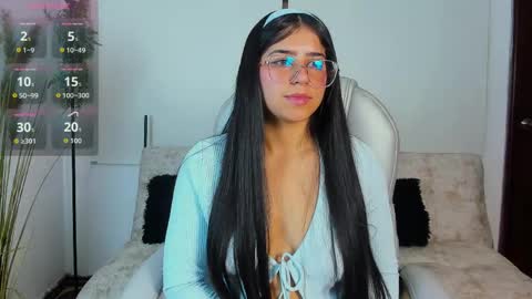 miia_bx online show from April 10, 2026, 1:05 pm