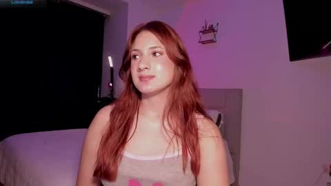 Mia Jhones online show from March 5, 2026, 2:07 am