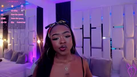 Miia Schwarz  online show from November 13, 2025, 1:04 am