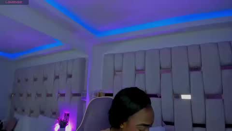 Miia Schwarz  online show from March 16, 2026, 10:14 pm