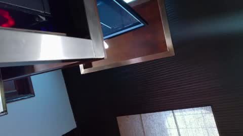 miia_sttone online show from May 23, 2026, 4:33 pm