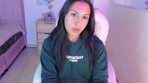 Snapshot of miia_thompson_1 chatting on May 28, 2026, 8:50 pm M I I A online show from May 28, 2026, 8:50 pm