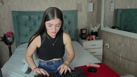 miia_velvett online show from June 1, 2026, 4:52 pm