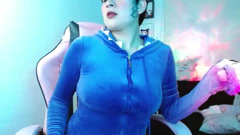 Mila  online show from January 15, 2025, 11:19 pm