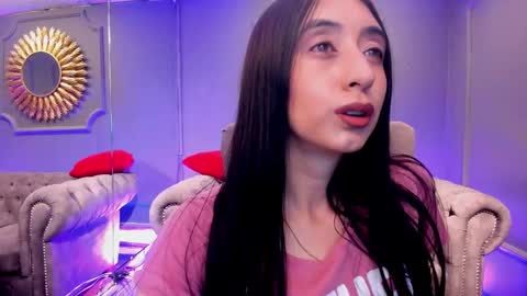 miilu  online show from January 19, 2025, 3:18 am