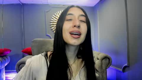 miilu  online show from January 29, 2025, 4:26 am