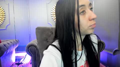 miilu  online show from February 2, 2025, 9:19 am