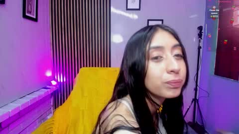 miilu  online show from October 20, 2025, 12:16 pm