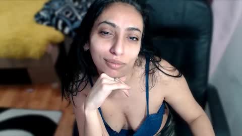 Snapshot of miisss_amber chatting on February 24, 2026, 7:28 am miisss_amber online show from February 24, 2026, 7:28 am