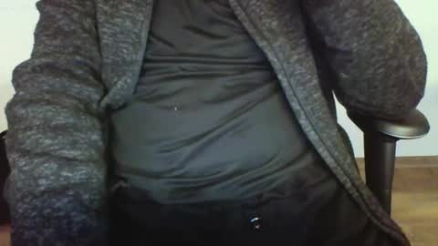 mik online show from February 5, 2025, 8:54 am