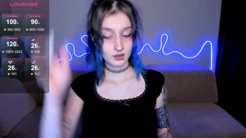 Mika online show from November 2, 2025, 3:47 pm