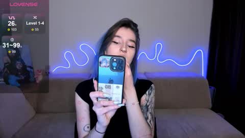 Mika online show from November 18, 2025, 11:14 am