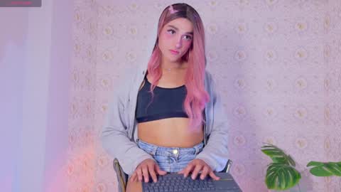 mika_velvet online show from April 9, 2026, 6:57 pm