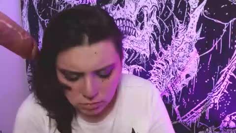 Mika online show from March 10, 2026, 11:21 pm