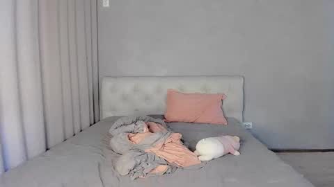 mikasssu online show from January 8, 2025, 10:15 am