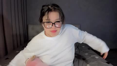 mikasssu online show from January 14, 2025, 11:53 am