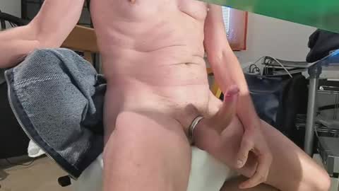 Snapshot of mike4playhot chatting on October 20, 2025, 2:06 pm mike4playhot online show from October 20, 2025, 2:06 pm