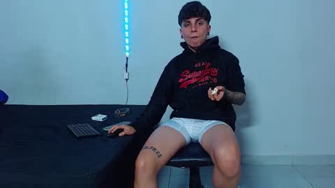 Mike IMDEPENDIENT MODEL online show from October 9, 2025, 5:05 am