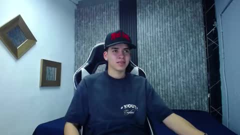 Mike 0233 online show from November 23, 2025, 4:34 am