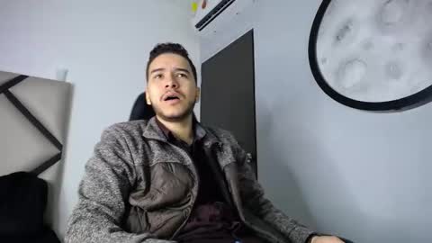 Mike  online show from December 19, 2025, 11:50 am