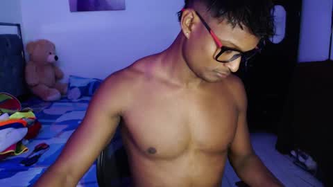 Snapshot of mike_carter_ chatting on October 28, 2025, 8:22 pm mike_carter_ online show from October 28, 2025, 8:22 pm