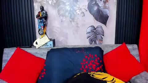   online show from February 3, 2026, 7:35 am