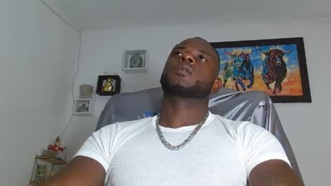 Snapshot of mike_kingcum chatting on December 25, 2024, 10:37 pm mike online show from December 25, 2024, 10:37 pm
