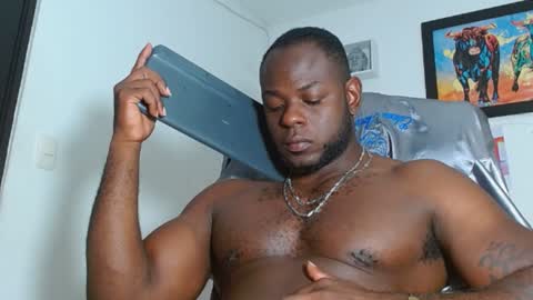 Snapshot of mike_kingcum chatting on January 2, 2025, 1:38 am mike online show from January 2, 2025, 1:38 am