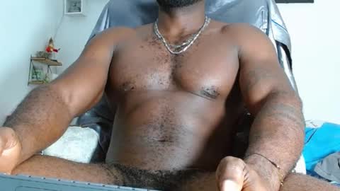 Snapshot of mike_kingcum chatting on February 17, 2025, 3:04 am mike online show from February 17, 2025, 3:04 am