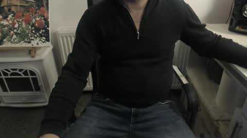 MikeMaster online show from November 20, 2025, 10:15 am