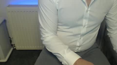 MikeMaster online show from April 3, 2026, 9:51 am