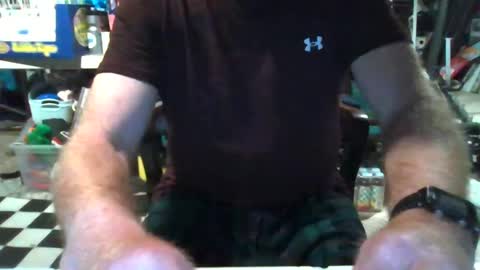 Snapshot of mikeb3200 chatting on March 4, 2025, 3:11 am mikeb3200 online show from March 4, 2025, 3:11 am