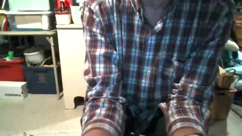 Snapshot of mikeb3200 chatting on October 20, 2025, 10:43 pm mikeb3200 online show from October 20, 2025, 10:43 pm