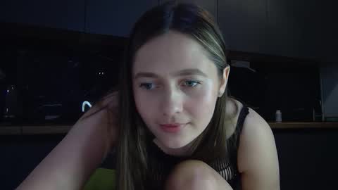 mikee4478 online show from May 4, 2026, 8:49 pm