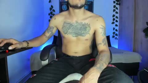 mikee_scooth online show from March 12, 2025, 3:13 am