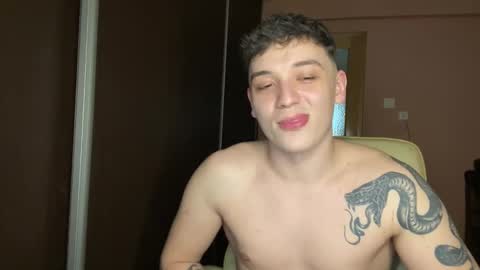 MikeLaur online show from February 26, 2025, 8:11 pm