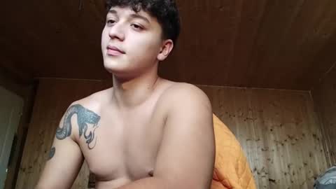 MikeLaur online show from September 9, 2025, 3:22 pm