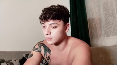 MikeLaur online show from October 5, 2025, 7:45 pm