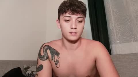 MikeLaur online show from October 13, 2025, 5:57 pm