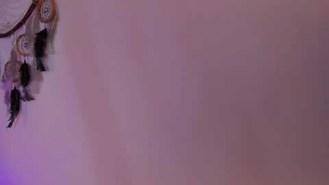    online show from April 13, 2026, 11:27 am