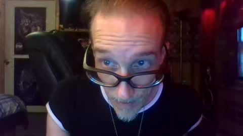 Snapshot of mikey33436 chatting on February 14, 2025, 1:02 am Michael online show from February 14, 2025, 1:02 am