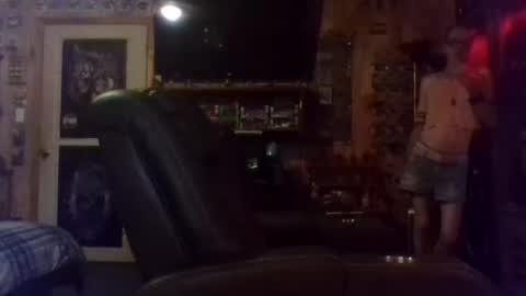 Snapshot of mikey33436 chatting on September 17, 2025, 10:33 pm Michael online show from September 17, 2025, 10:33 pm