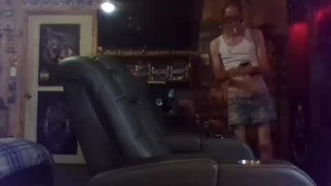 Snapshot of mikey33436 chatting on September 22, 2025, 4:36 am Michael online show from September 22, 2025, 4:36 am