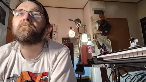 Snapshot of mikeylikesit38 chatting on December 19, 2024, 9:07 am Mikey online show from December 19, 2024, 9:07 am