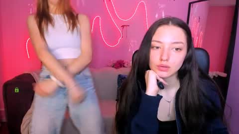 Miki online show from April 9, 2026, 5:51 am