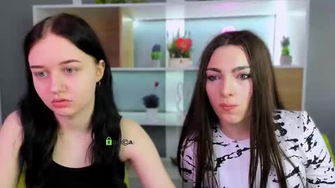 miki_ti online show from February 25, 2026, 6:12 am