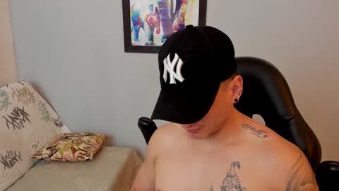 MIKKE online show from March 11, 2025, 2:18 pm