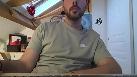 Snapshot of mikmik91 chatting on January 6, 2025, 4:13 pm mikmik91 online show from January 6, 2025, 4:13 pm