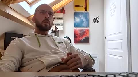 Snapshot of mikmik91 chatting on March 12, 2025, 3:51 pm mikmik91 online show from March 12, 2025, 3:51 pm