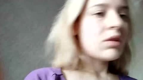 Mila 420 online show from November 1, 2025, 9:44 am